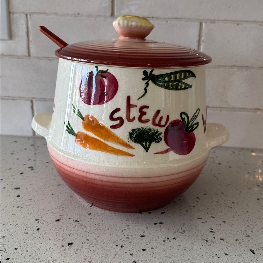 LA Pottery Tureen Soup Stew Chili Beans #705 1957 Kitchen Decor Made in the USA
